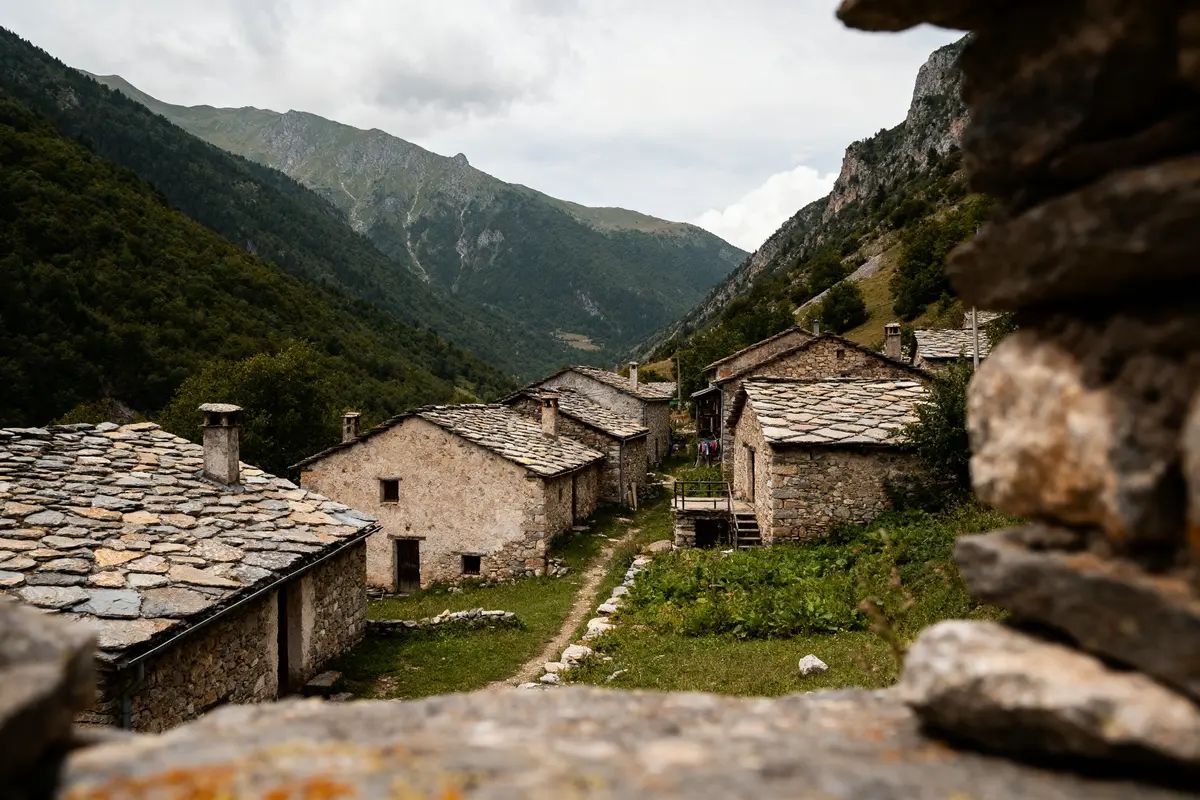 Valbonë : guide complet des randonnées et hôtels à découvrir
